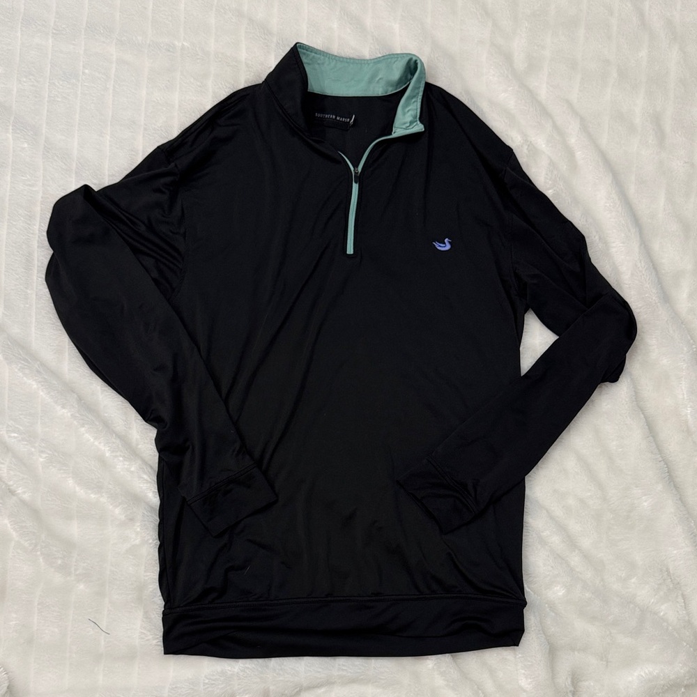 Men’s small Southern Marsh Black Pullover with Green Trim dryfit style